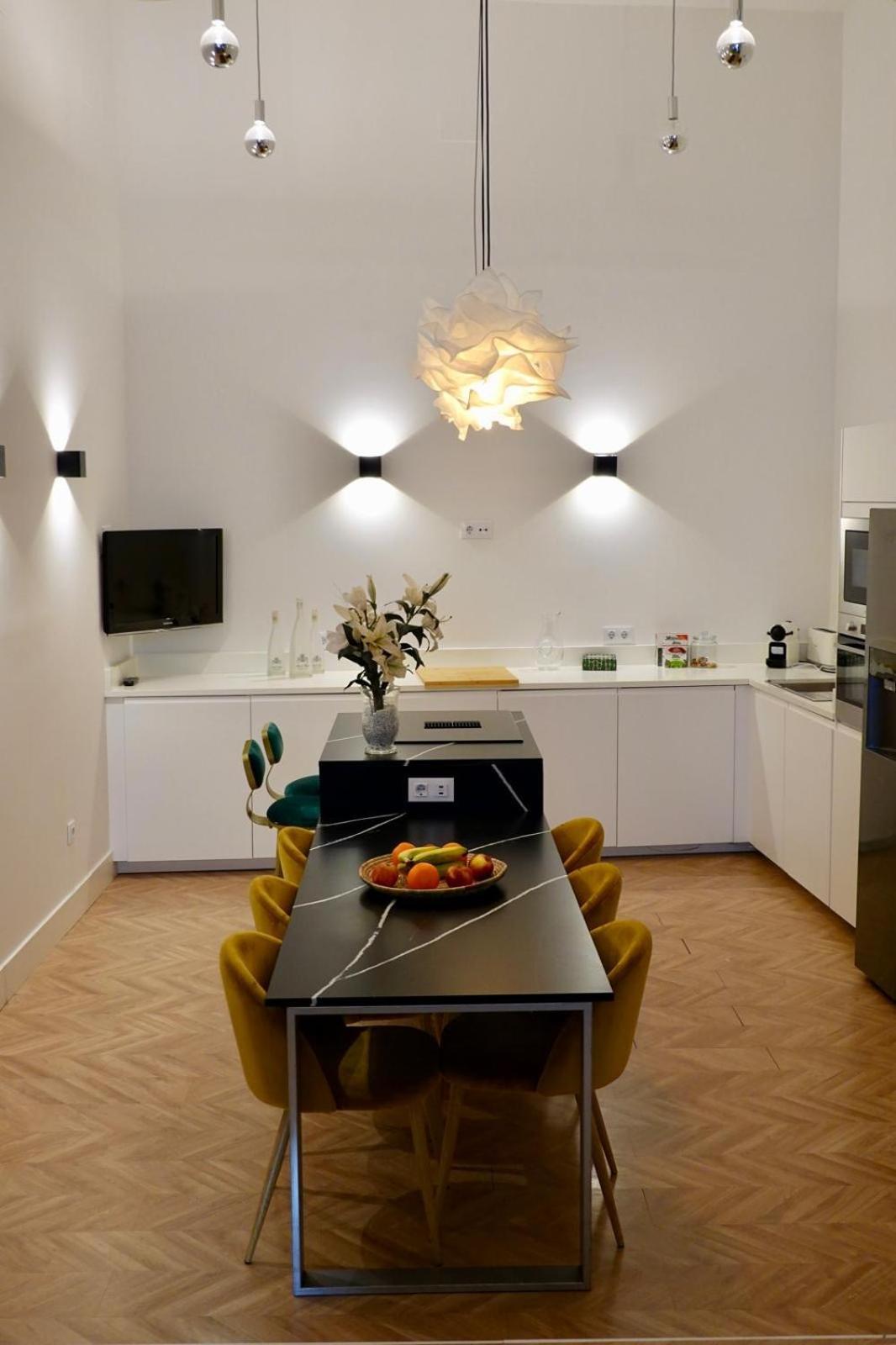Peral Boutique Apartaments 세비야 외부 사진
