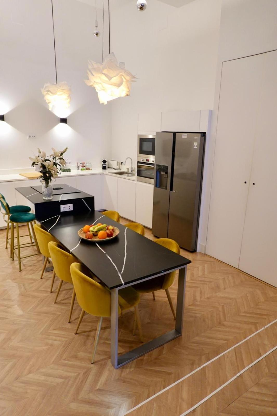 Peral Boutique Apartaments 세비야 외부 사진